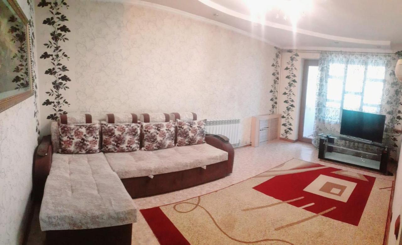 Иляева 66 Парк Кен Баба Simkent Kültér fotó