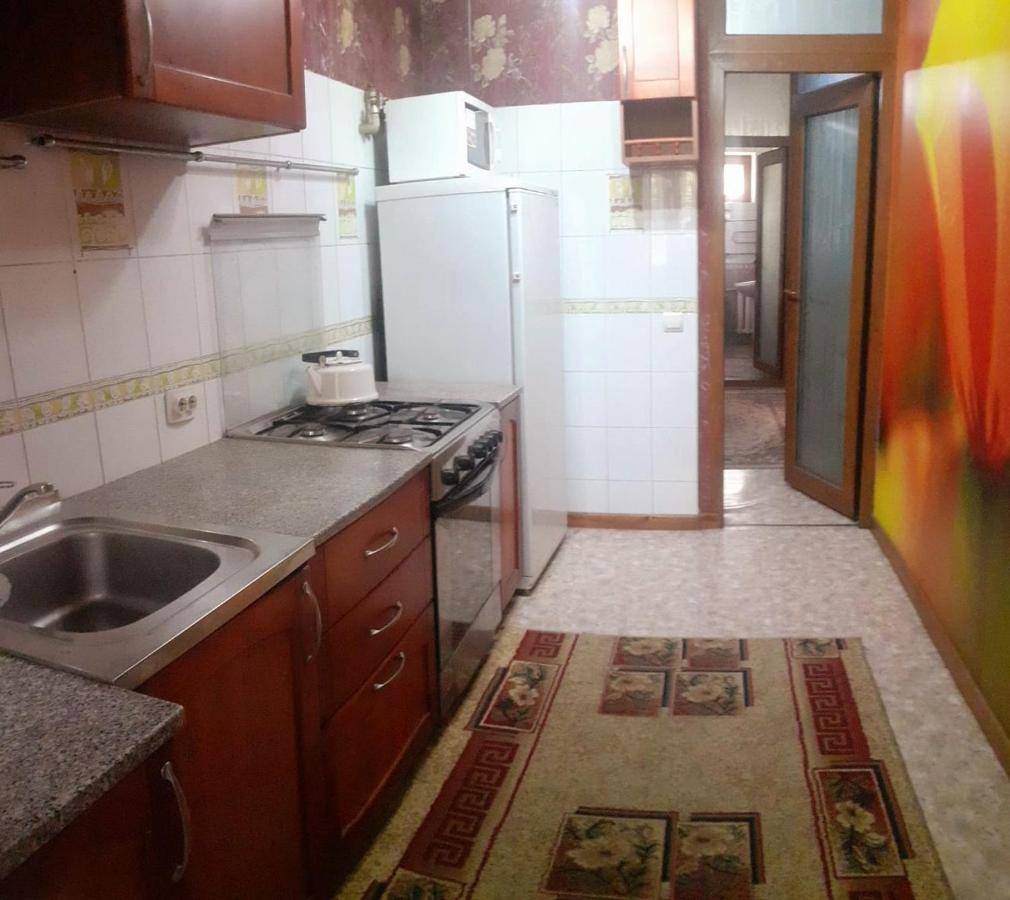 Иляева 66 Парк Кен Баба Simkent Kültér fotó